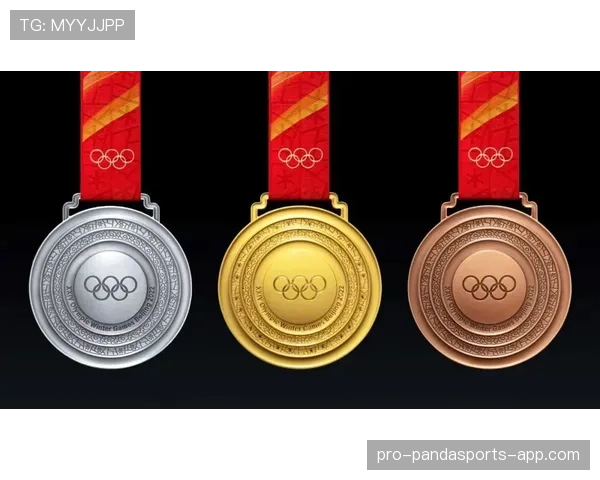 季丽萍训练完直接拎爱马仕去接娃，这妈味拿捏得比奖牌还稳