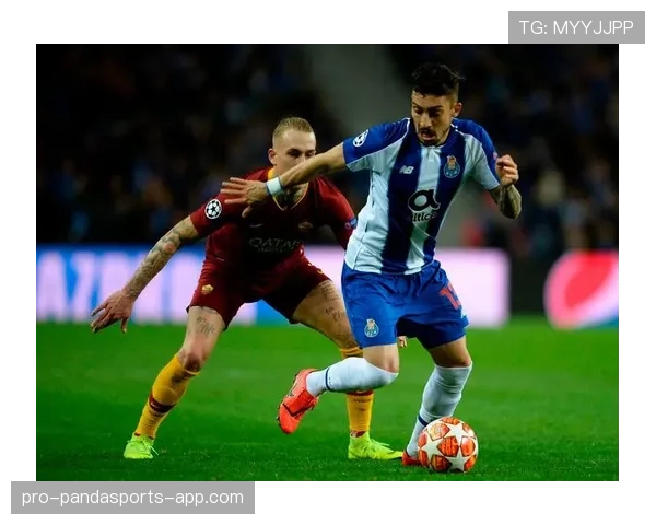 卡瓦哈尔与特莱斯边后卫进攻参与度的分化驱动机制分析